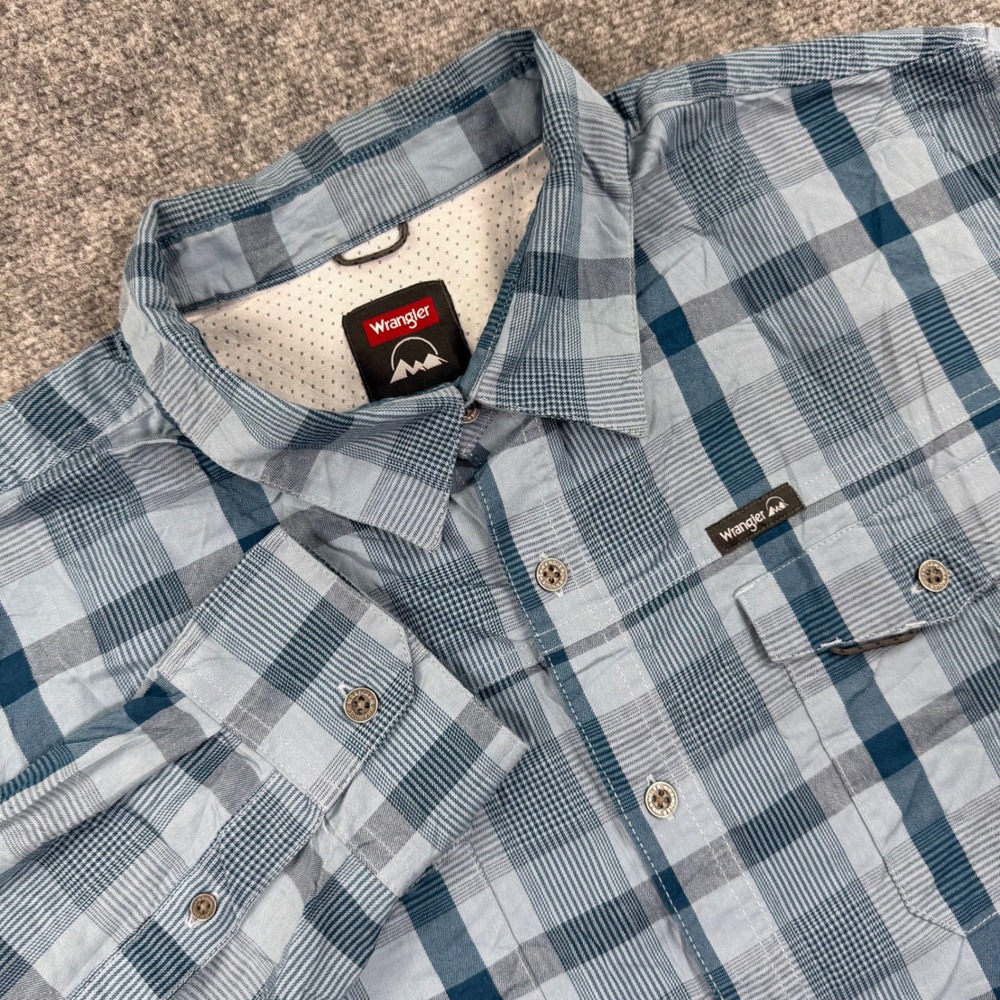 Wrangler Button Down Shirt 2XL Blue Plaid Outdoor Stretch Men's